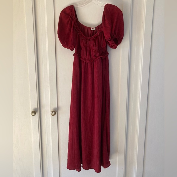 dRA Dresses & Skirts - Anthropologie dRA Deep Red Ruffle Dress Milkmaid Puff Sleeves